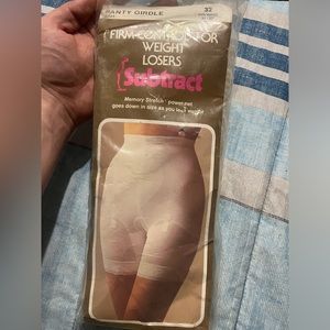 Vintage Subtract Panty Girdle 31/32” Firm Control Weight moss 2502 beige 1978